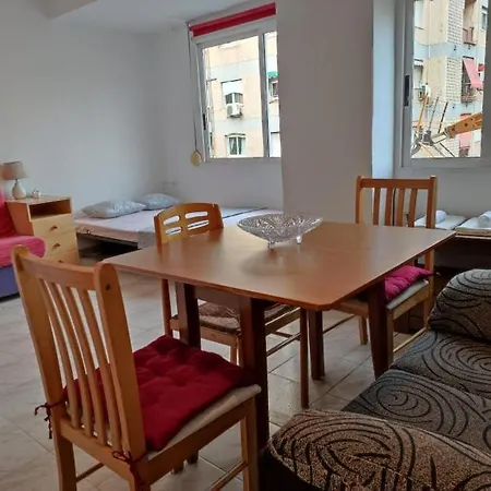 Lägenhet 53-piso En Para 10 Personas *